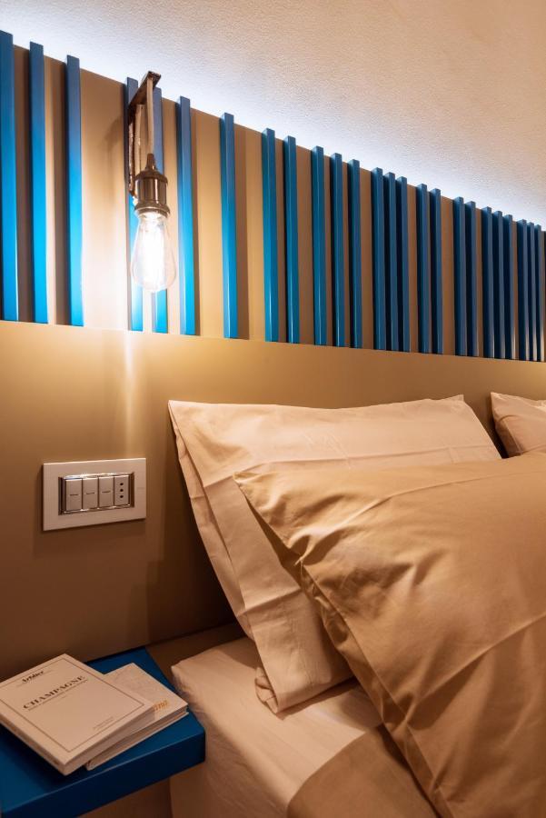 Dreamy Apartment Tre Corone Old Town Desenzano del Garda Exteriör bild